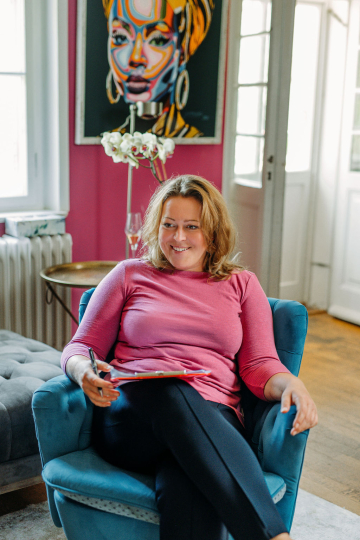 2024_Portrait_Saskia_Czempiel__DSC6110nadinestenzelphotography